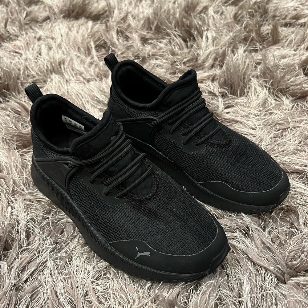 Puma Softride Slip-On Sneaker Boys Size 13C in Black